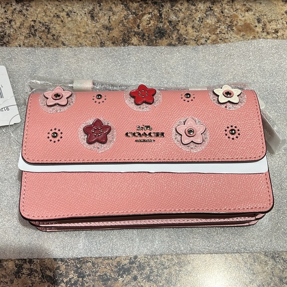 Coach Foldover Wristlet With Daisy Appliqué - Picture 4 of 10